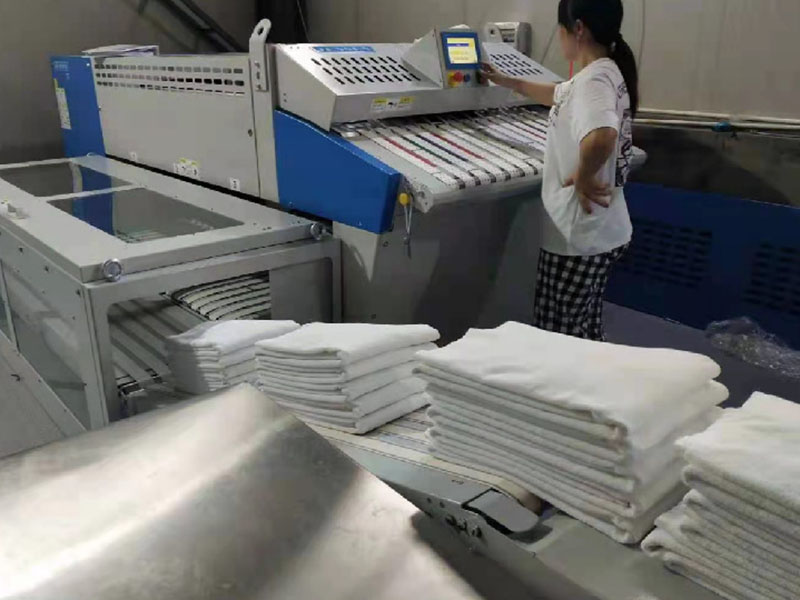 宾川巾类折叠机-02